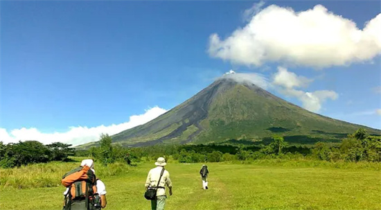 菲律賓馬榮火山旅游安全嗎(馬榮火山游玩攻略)