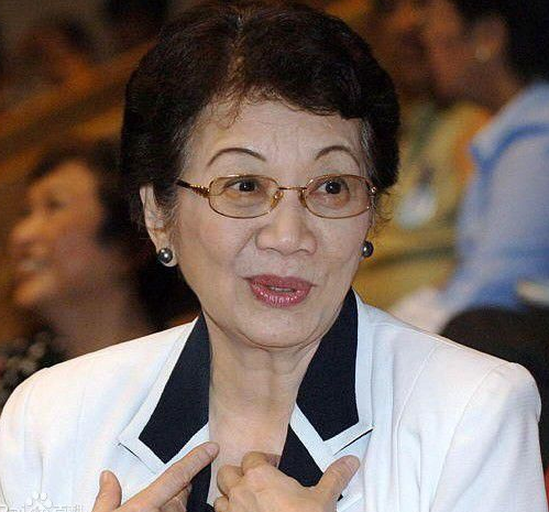 菲律賓近代女總統名字