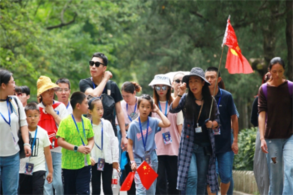 菲律賓馬尼拉怎么找華人導游(有什么好處)